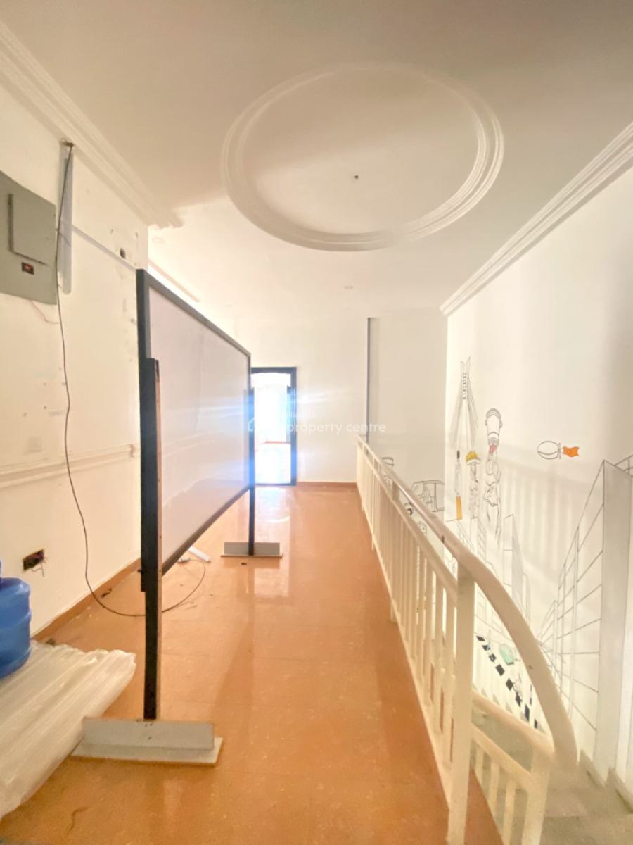 4 Bedrooms Semi Detached Duplex with Bq in a Secured Estate, Lekki Phase 1, Lekki, Lagos, Semi-detached Duplex for Rent