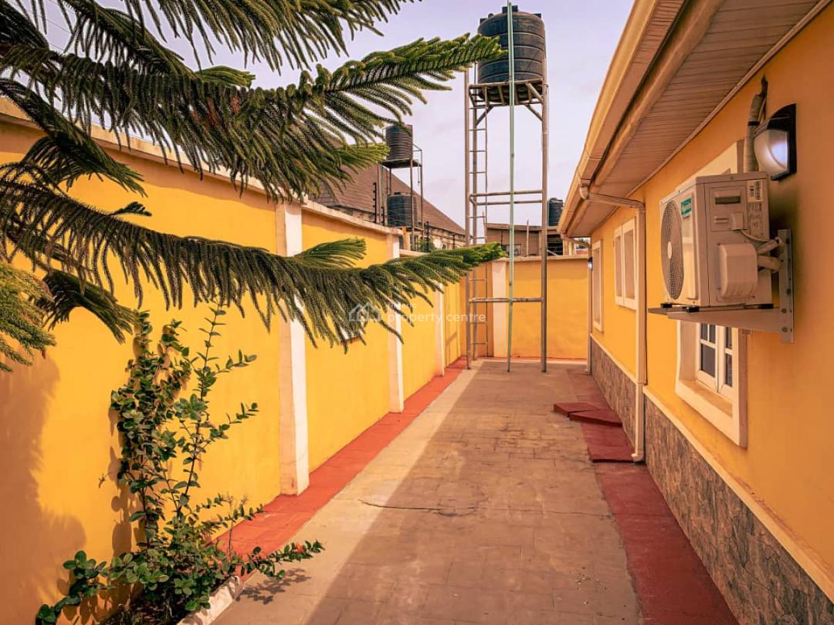 Luxury Twin Bungalow at Ekerin Ologuneru Ibadan, Ekerin Ologuneru Area Ibadan, Eleyele, Ibadan, Oyo, Detached Bungalow for Sale