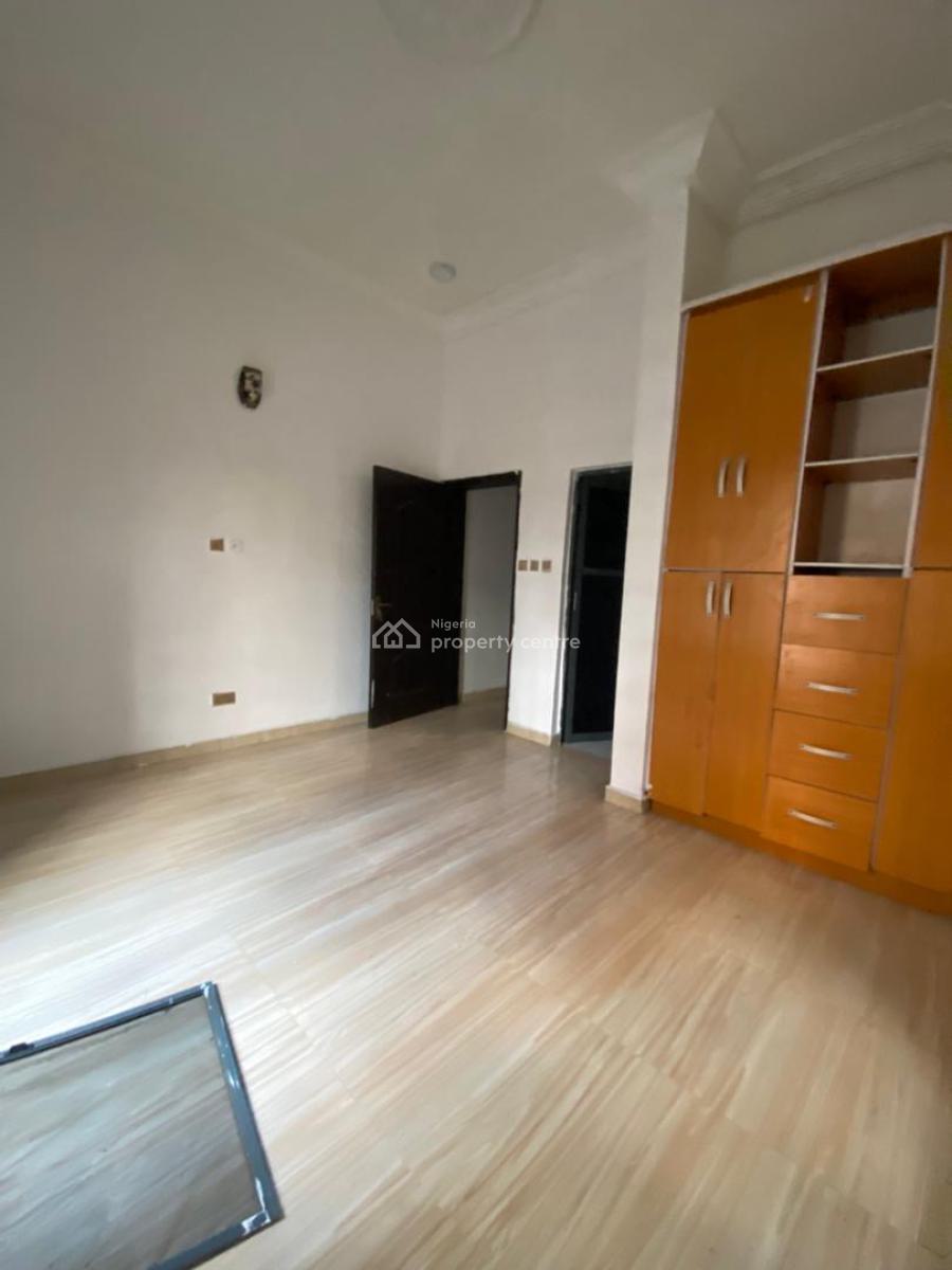 Spacious and Well Maintained, Via Thera Annex, Sangotedo, Ajah, Lagos, Flat / Apartment for Rent