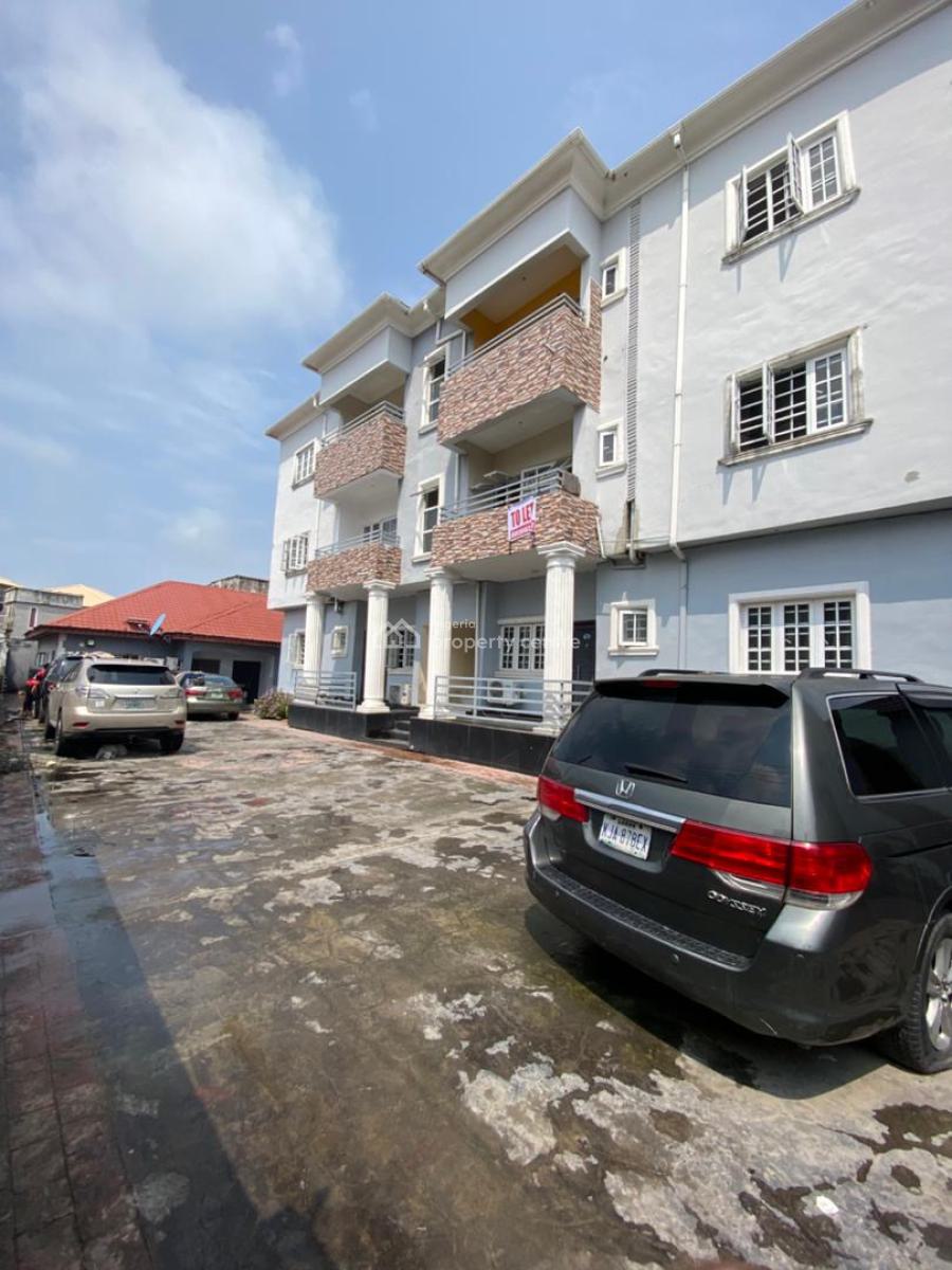 Well Maintained Upstairs, Via Thera Annex, Sangotedo, Ajah, Lagos, Flat / Apartment for Rent