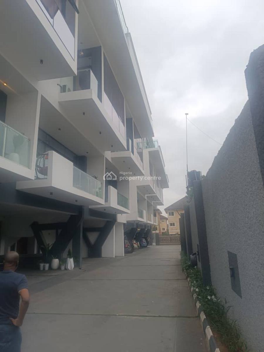 Tastefully Finished Five Bedroom Pent House with 2 Room Bq, Off Fani Fakayode Way, Ikeja Gra, Ikeja, Lagos, Terraced Duplex for Rent