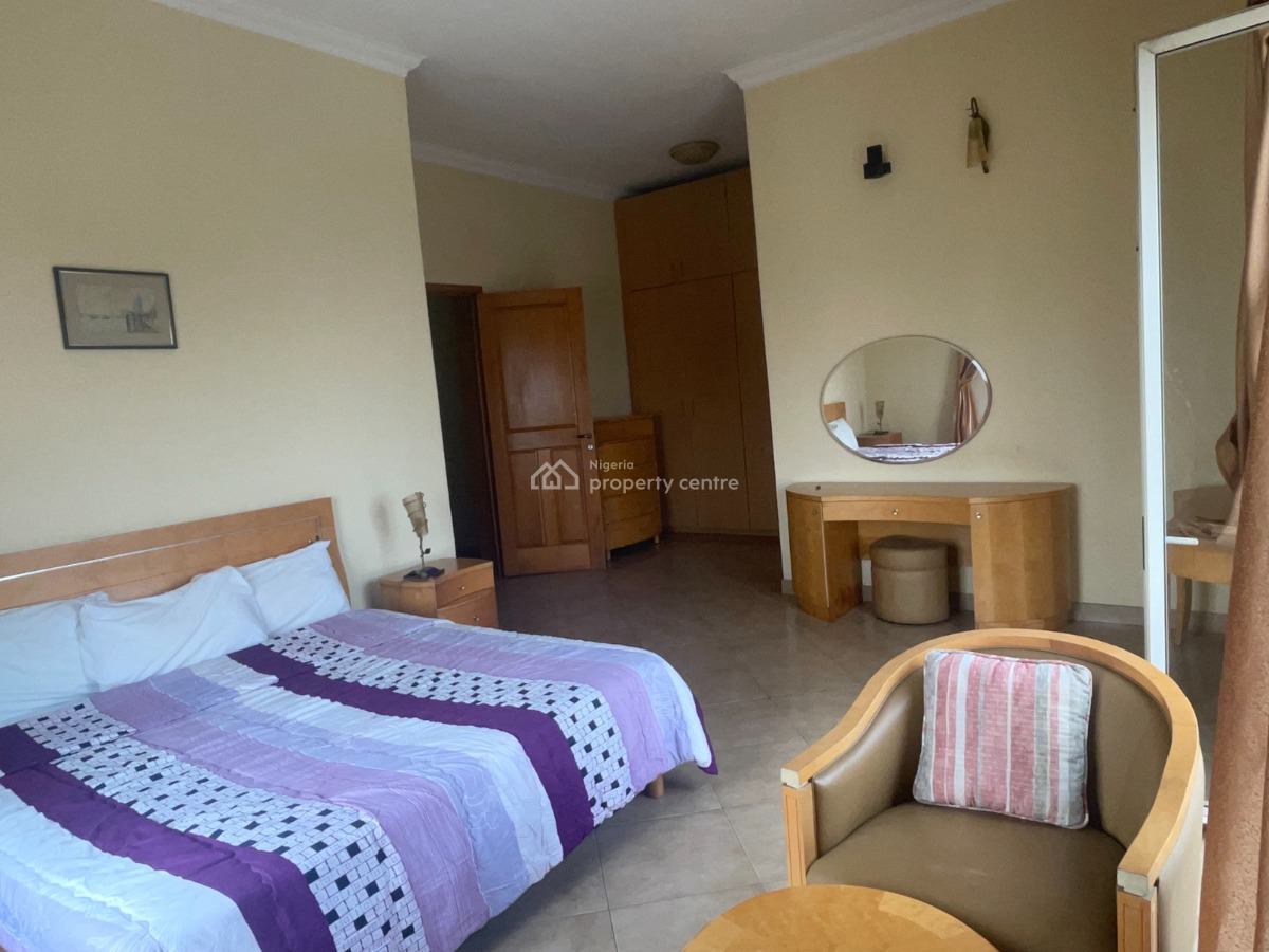 Three (3) Bedroom Apartment+bq, Lekki Phase 1, Lekki, Lagos, Flat / Apartment for Rent
