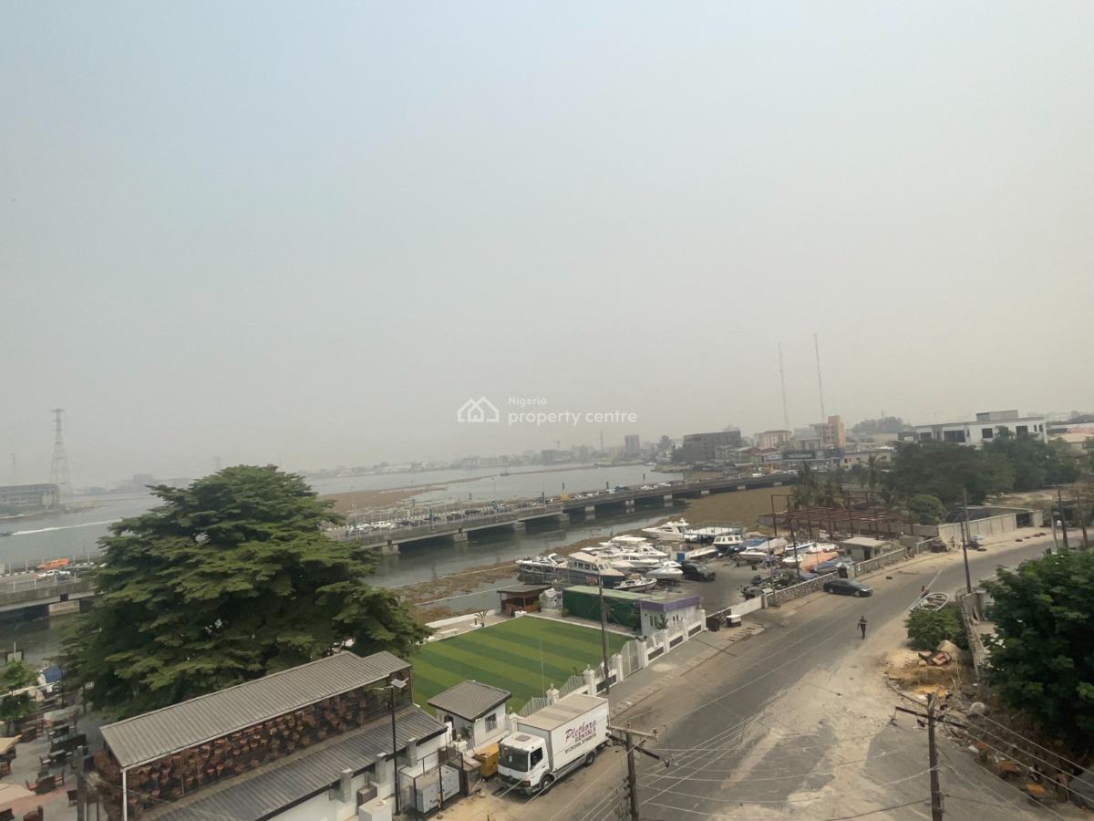 Three (3) Bedroom Apartment+bq, Lekki Phase 1, Lekki, Lagos, Flat / Apartment for Rent
