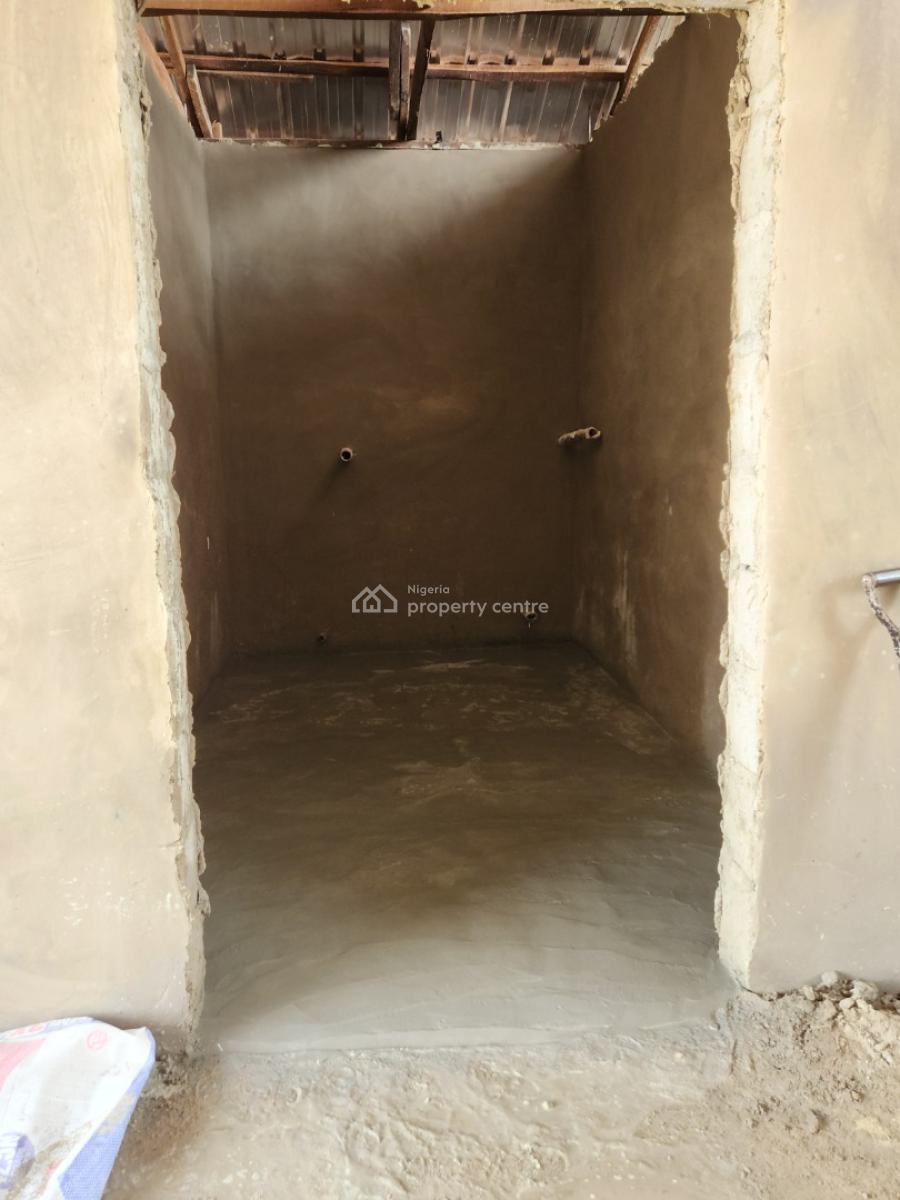 Spacious Shops for 10 Years, Upstairs, 97, Ijesha Road, Surulere, Lagos, Shop for Rent