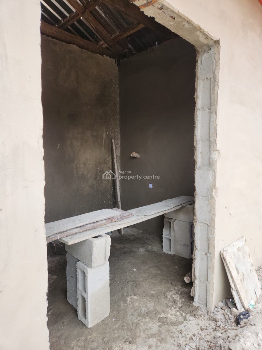 Spacious Shops for 10 Years, Upstairs, 97, Ijesha Road, Surulere, Lagos, Shop for Rent
