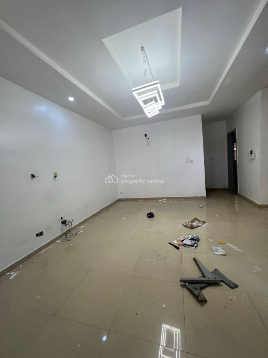 Converted Mini Flat with Full Kitchen, Orchid Road, Lekki, Lagos, Flat / Apartment for Rent