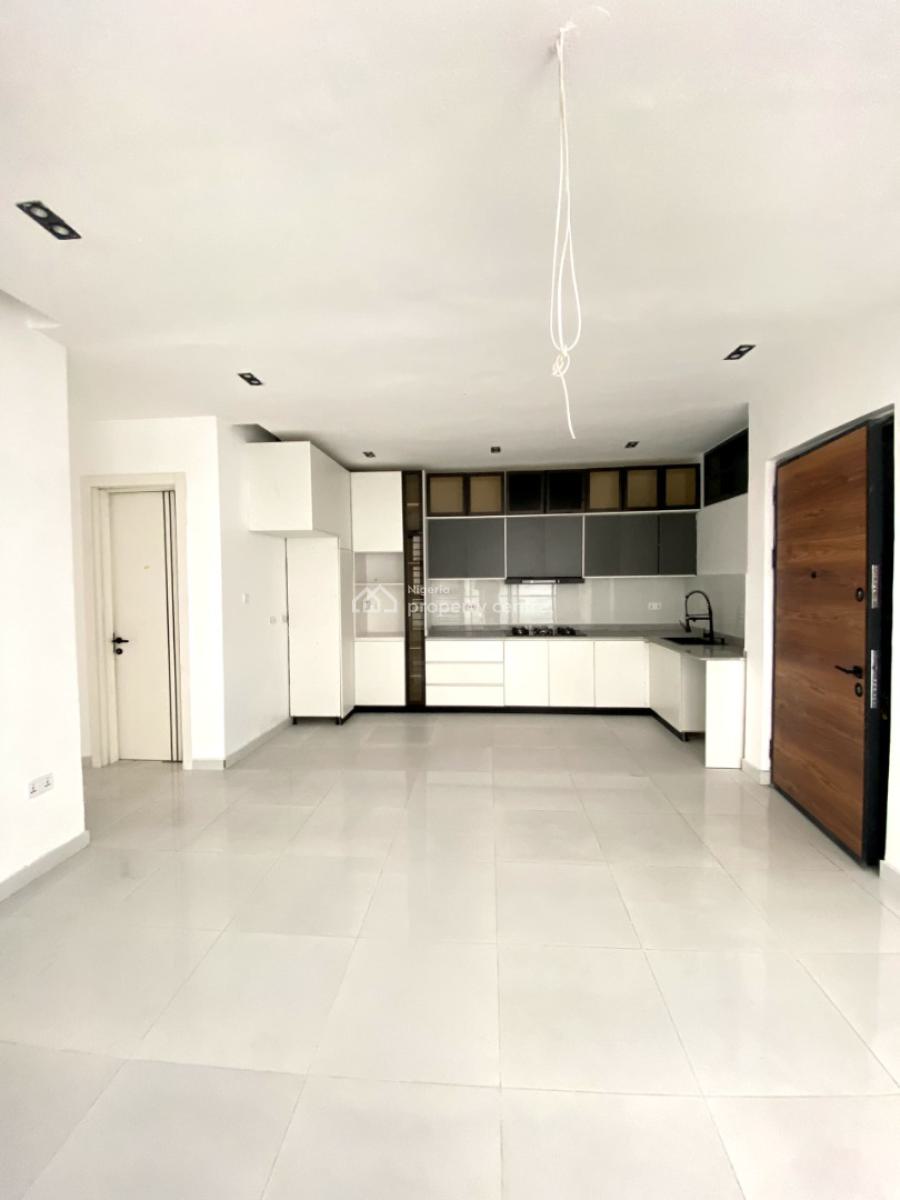 2 Bedroom Apartment in a Secure Environment, Ologolo, Lekki, Lagos, Flat / Apartment for Sale