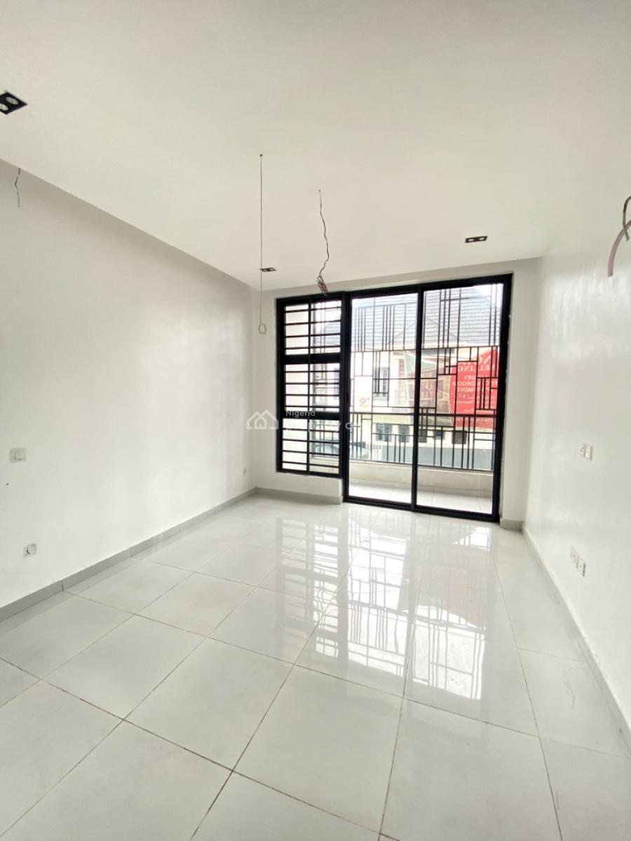 2 Bedroom Apartment in a Secure Environment, Ologolo, Lekki, Lagos, Flat / Apartment for Sale
