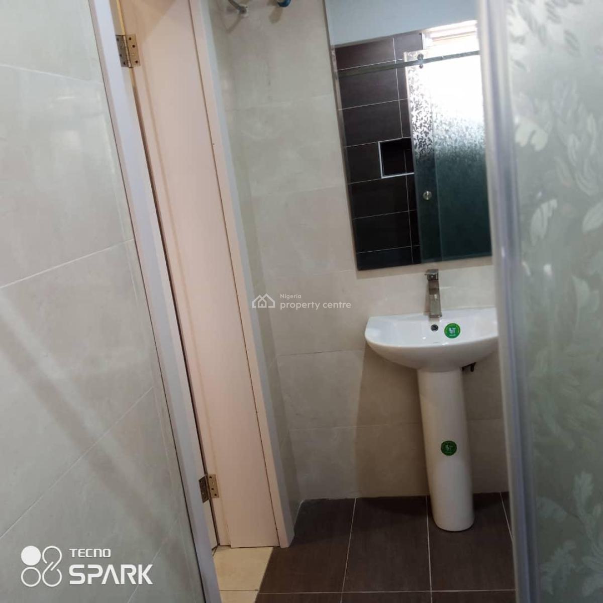 Lush 3 Bedroom Maisonette, Ikeja Gra, Ikeja, Lagos, Flat / Apartment Short Let