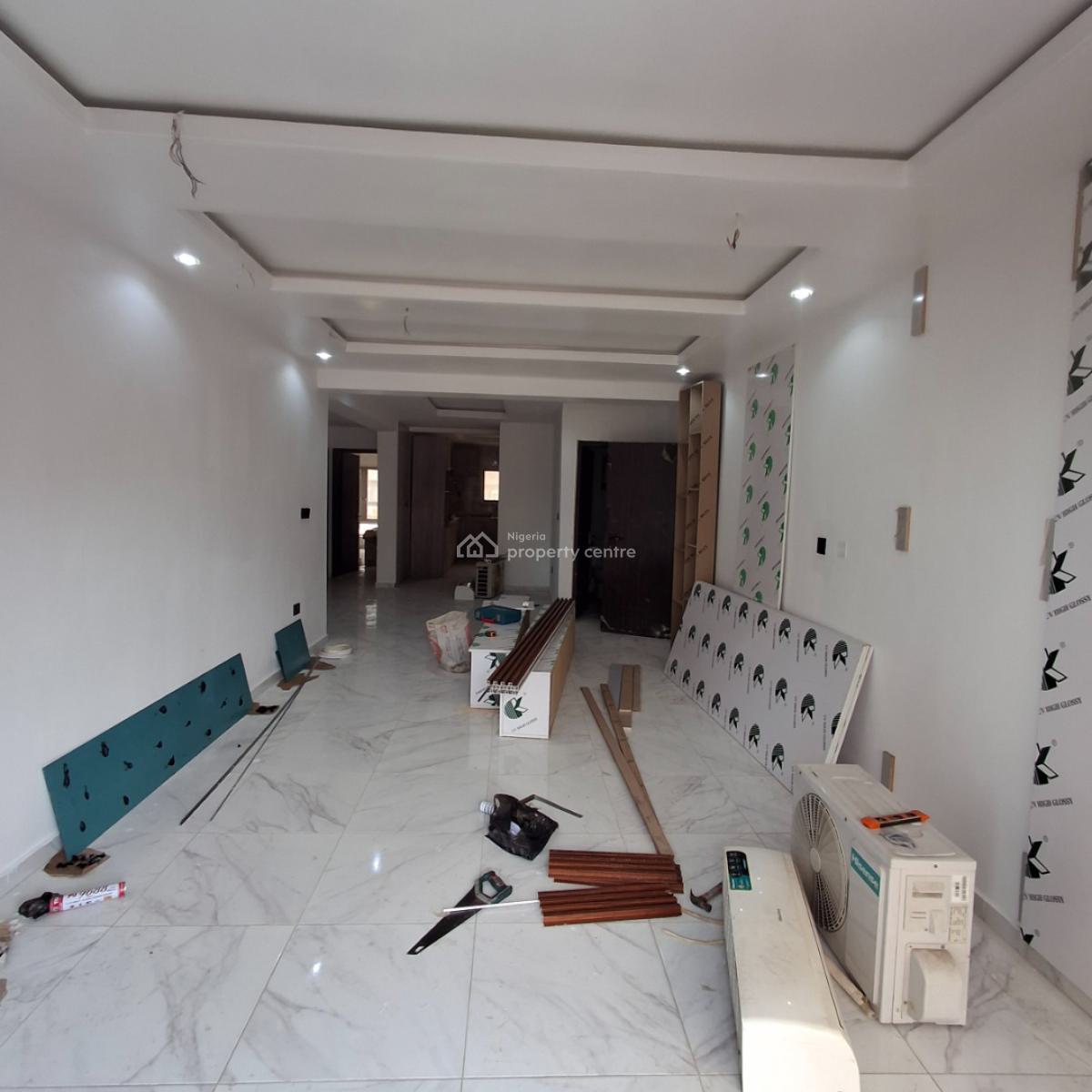 Three Bedroom Apartment, Lekki Phase 1, Lekki, Lagos, Flat / Apartment for Sale