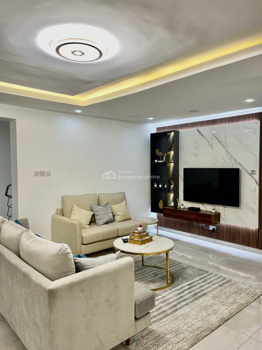 3 Bedrooms Apartment with Swimming Pool, Ikeja, Lagos, Flat / Apartment Short Let