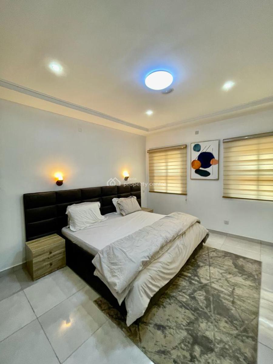 3 Bedrooms Apartment with Swimming Pool, Ikeja, Lagos, Flat / Apartment Short Let