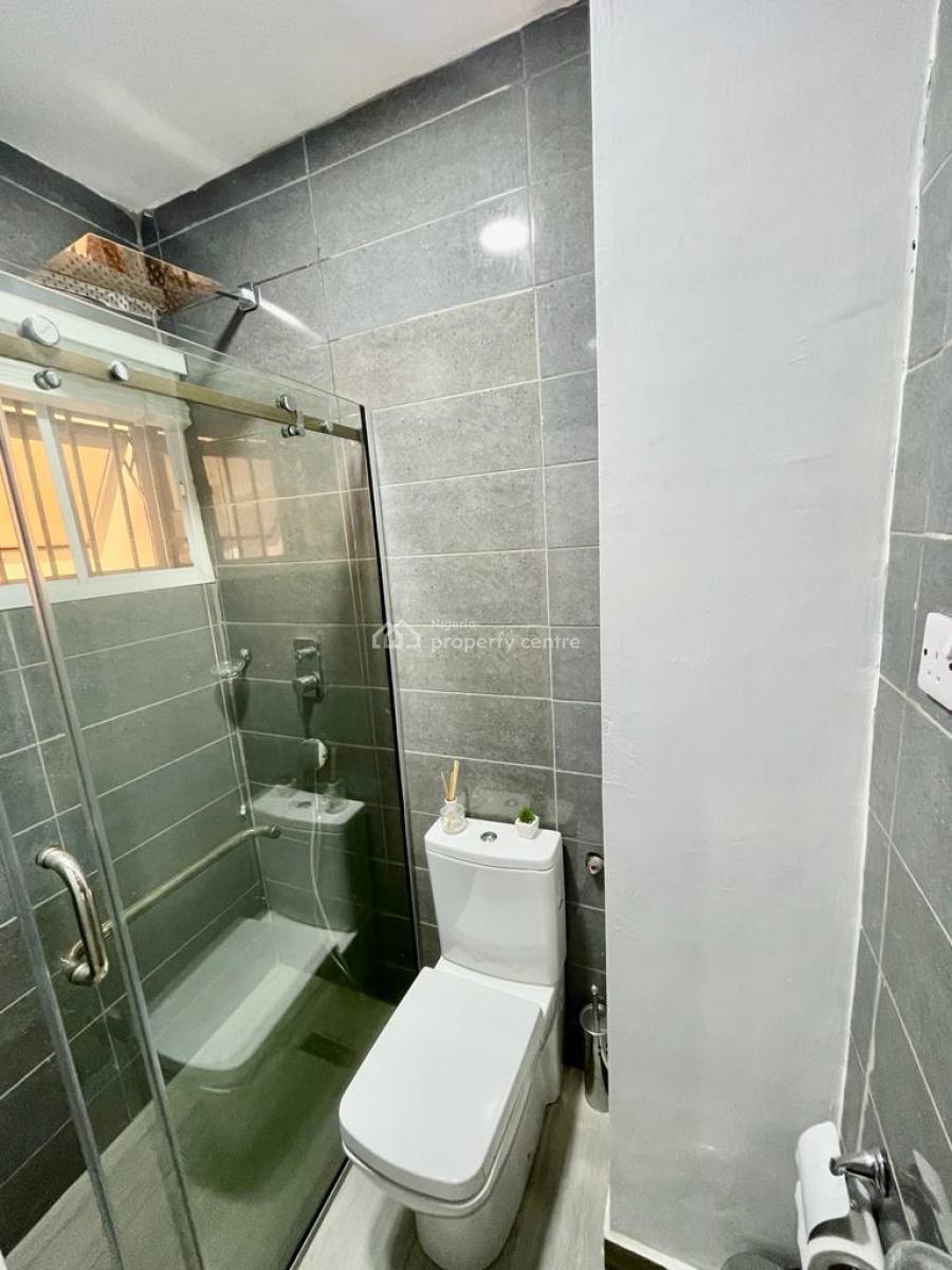 3 Bedrooms Apartment with Swimming Pool, Ikeja, Lagos, Flat / Apartment Short Let