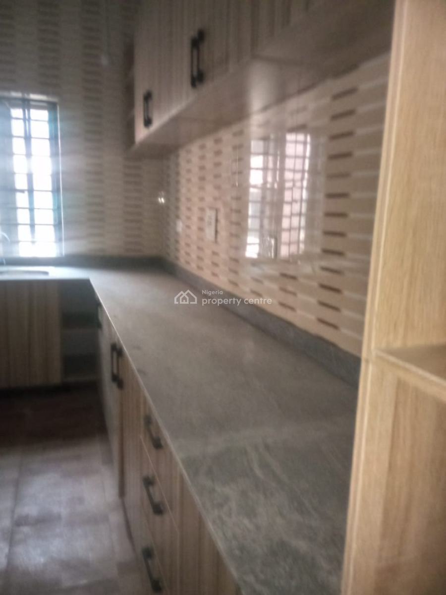 Massive 3 Bedroom Apartment Upstairs and Downstairs, Salem Ikate, Ikate, Lekki, Lagos, Flat / Apartment for Rent