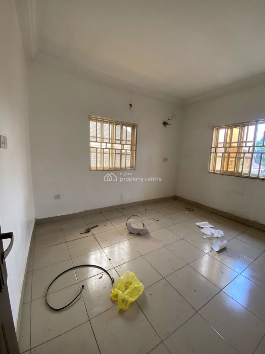 Standard 2 Bedroom Apartment, 1st Avenue, Gwarinpa, Abuja, Flat / Apartment for Rent