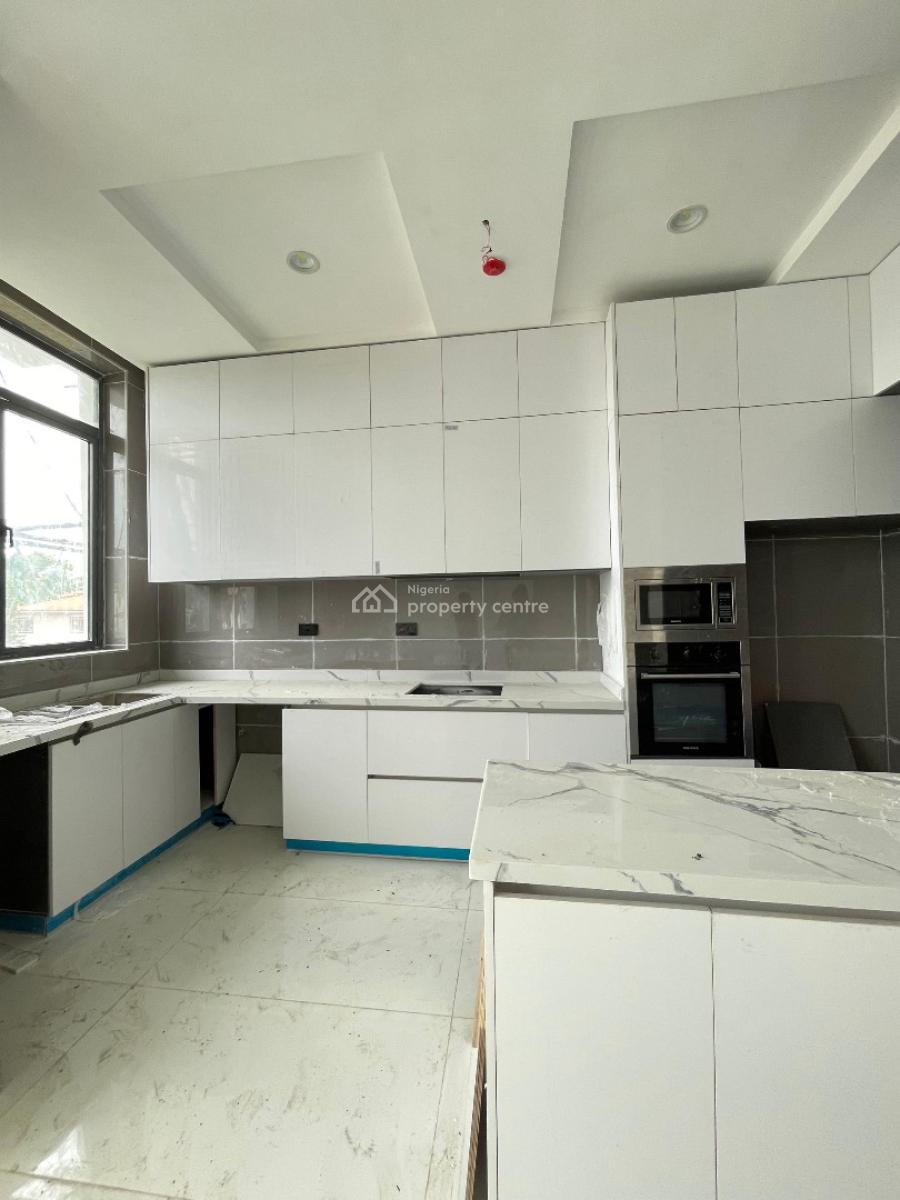 2 Bedroom Apartment with Elevator, Pool, Equipped Gym & Security Post, Lekki Phase 1, Lekki, Lagos, Flat / Apartment for Sale