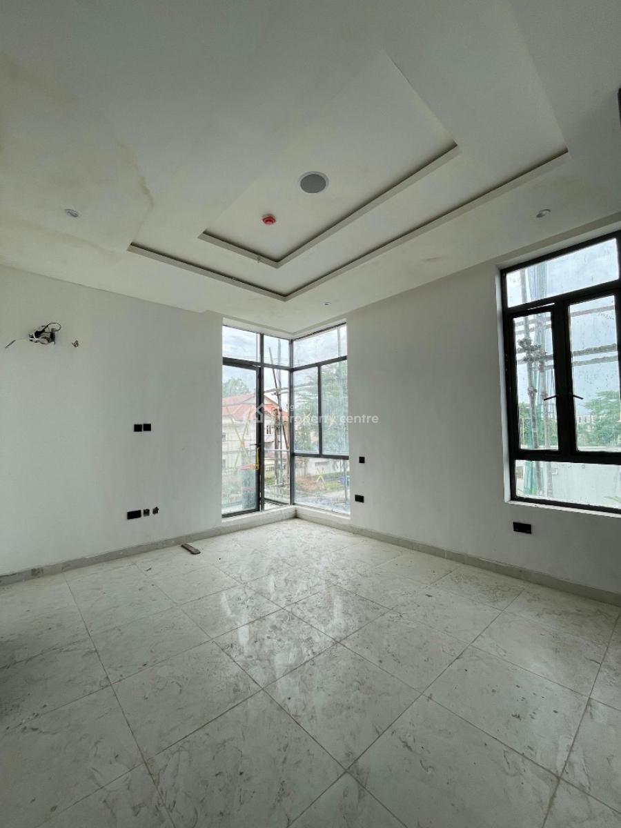2 Bedroom Apartment with Elevator, Pool, Equipped Gym & Security Post, Lekki Phase 1, Lekki, Lagos, Flat / Apartment for Sale
