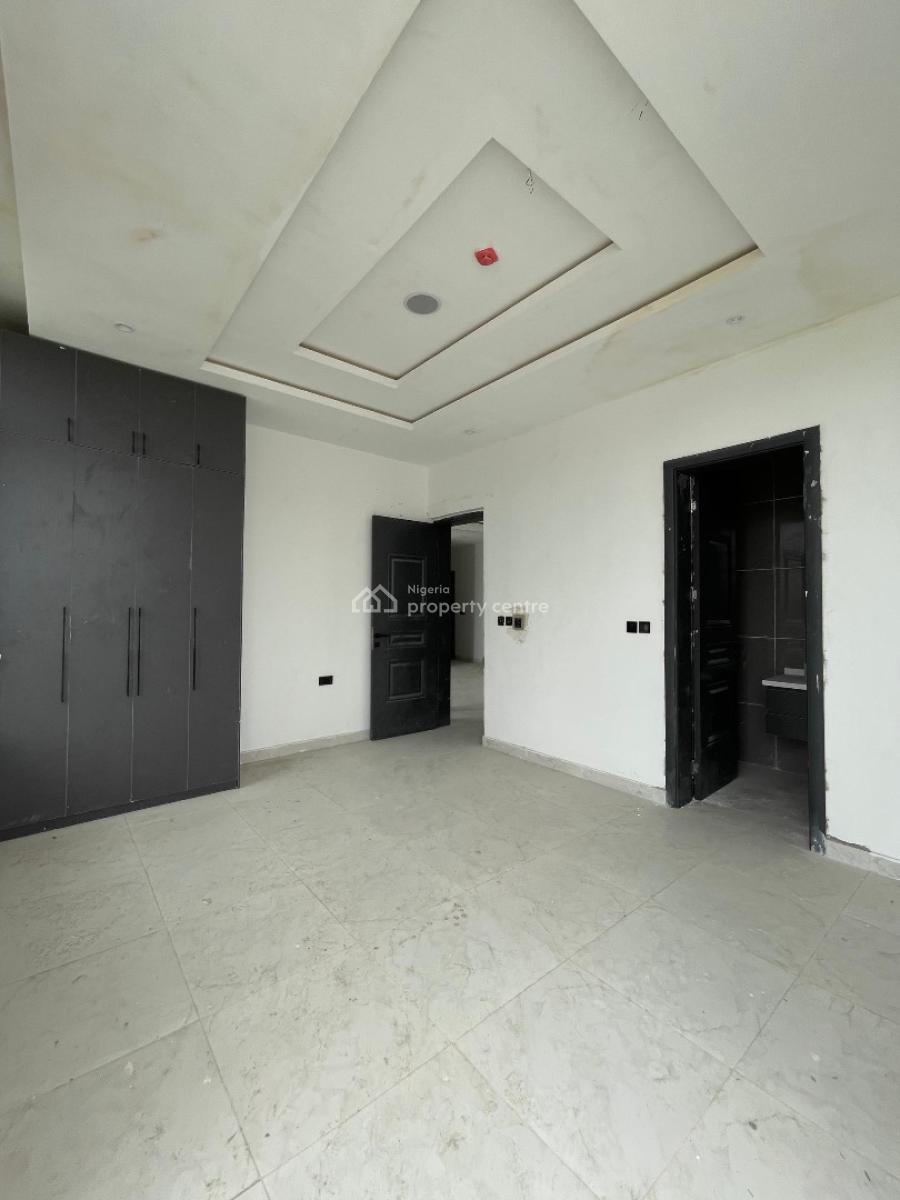 2 Bedroom Apartment with Elevator, Pool, Equipped Gym & Security Post, Lekki Phase 1, Lekki, Lagos, Flat / Apartment for Sale