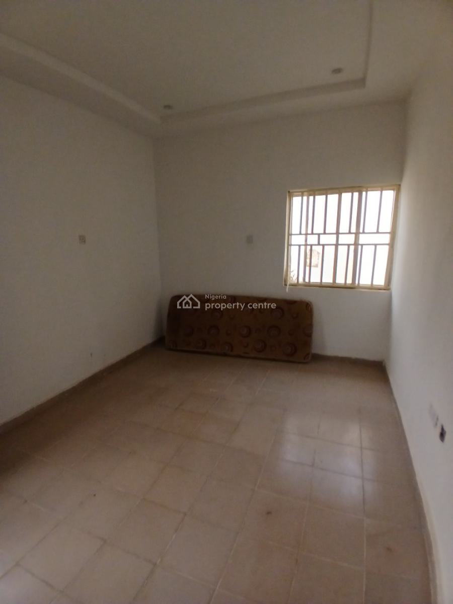3 Bedrooms Stand Alone with 2 Rooms Bq, Kaura, Abuja, Detached Bungalow for Rent