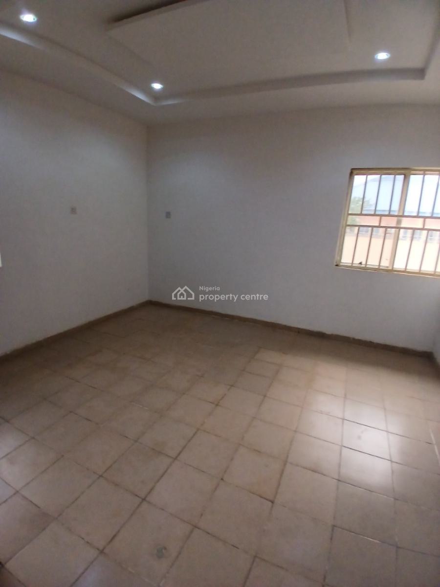 3 Bedrooms Stand Alone with 2 Rooms Bq, Kaura, Abuja, Detached Bungalow for Rent