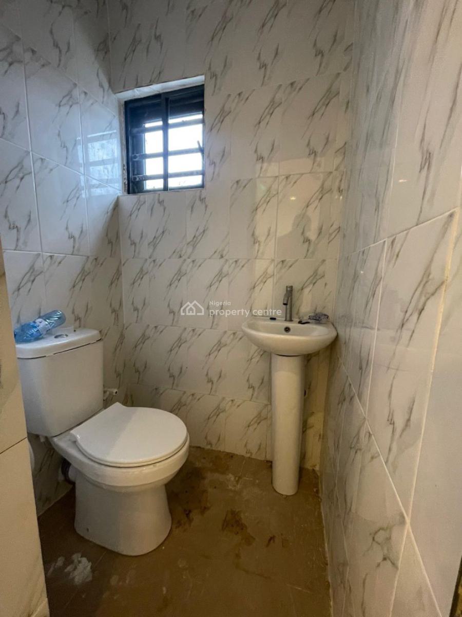 2 Bedroom Apartment, Charley Boy, Pedro, Gbagada, Lagos, Flat / Apartment for Rent