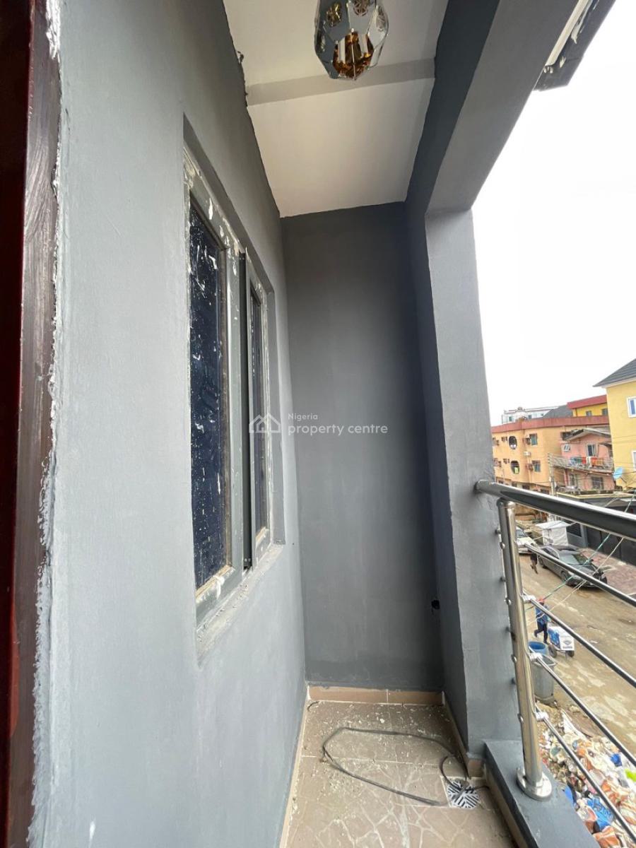 2 Bedroom Apartment, Charley Boy, Pedro, Gbagada, Lagos, Flat / Apartment for Rent