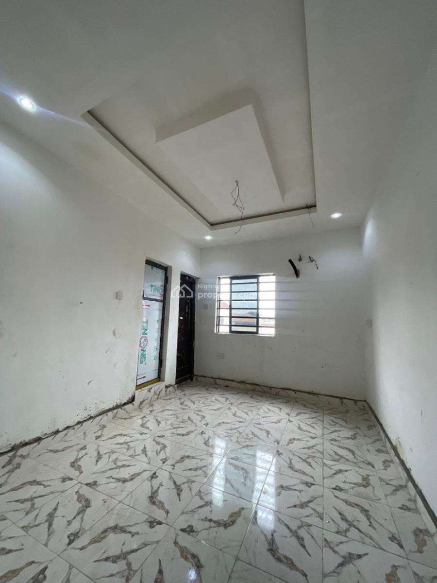 2 Bedroom Apartment, Charley Boy, Pedro, Gbagada, Lagos, Flat / Apartment for Rent