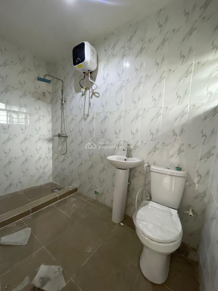 2 Bedroom Apartment, Charley Boy, Pedro, Gbagada, Lagos, Flat / Apartment for Rent