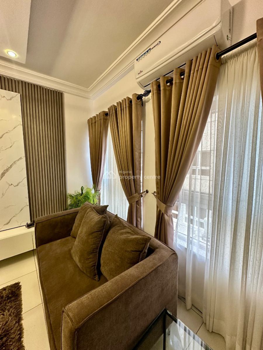 Elegant Two Bedroom Residence with Upscale Finishing, Off Admiralty Way, Lekki Phase 1, Lekki, Lagos, Flat / Apartment for Rent
