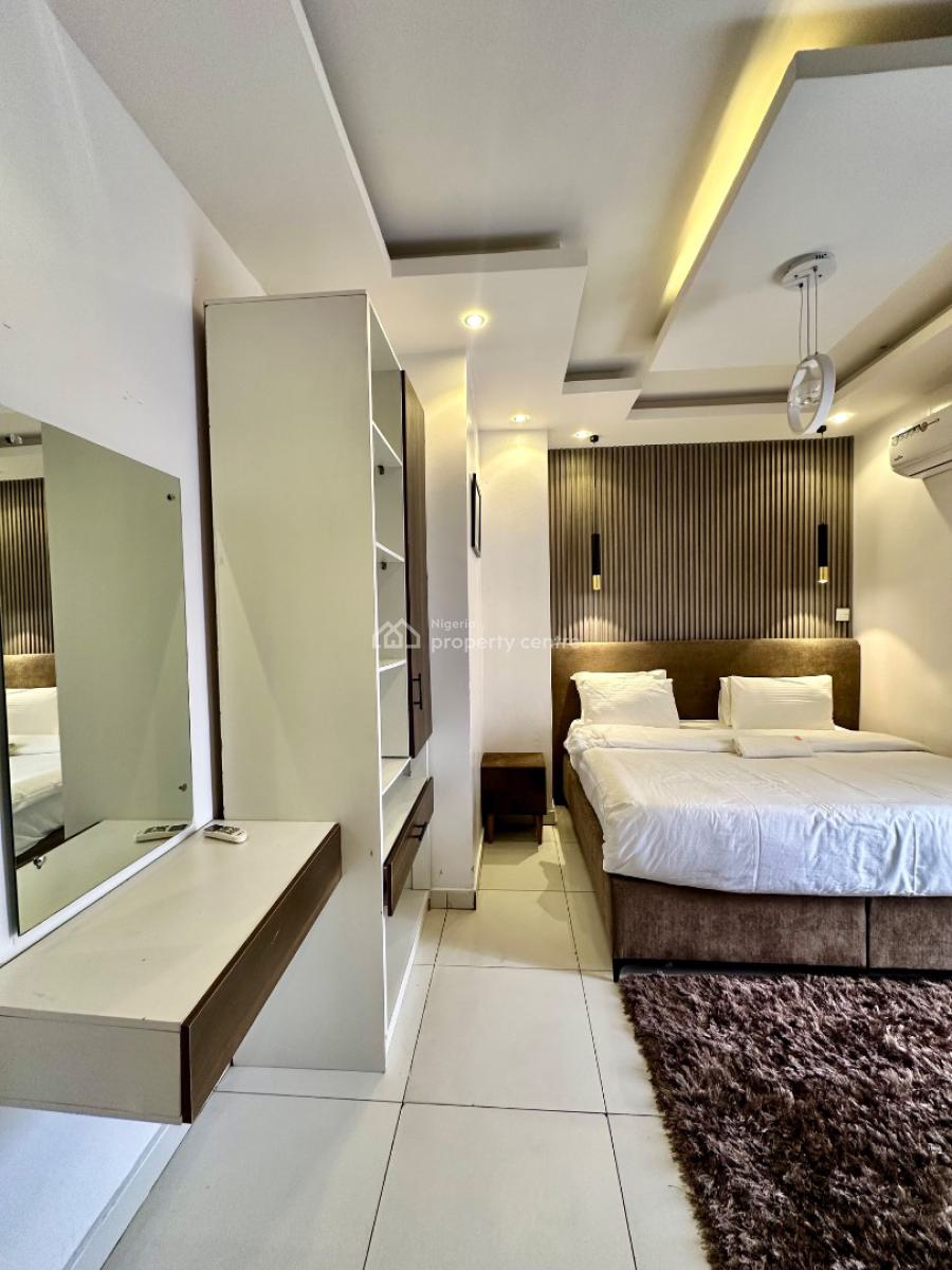 Elegant Two Bedroom Residence with Upscale Finishing, Off Admiralty Way, Lekki Phase 1, Lekki, Lagos, Flat / Apartment for Rent