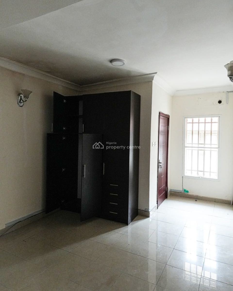Neatly Maintained 4 Bedroom Terrace Duplex with Bq & Swimming Pool, Ikoyi, Lagos, Terraced Duplex for Rent
