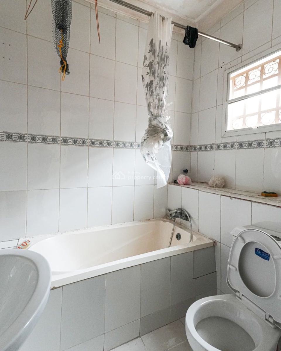Neatly Maintained 4 Bedroom Terrace Duplex with Bq & Swimming Pool, Ikoyi, Lagos, Terraced Duplex for Rent