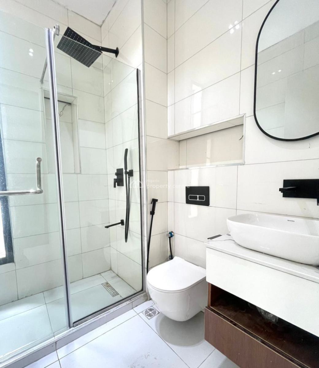 2 Bedroom Apartments, Ologolo, Lekki, Lagos, Block of Flats for Sale