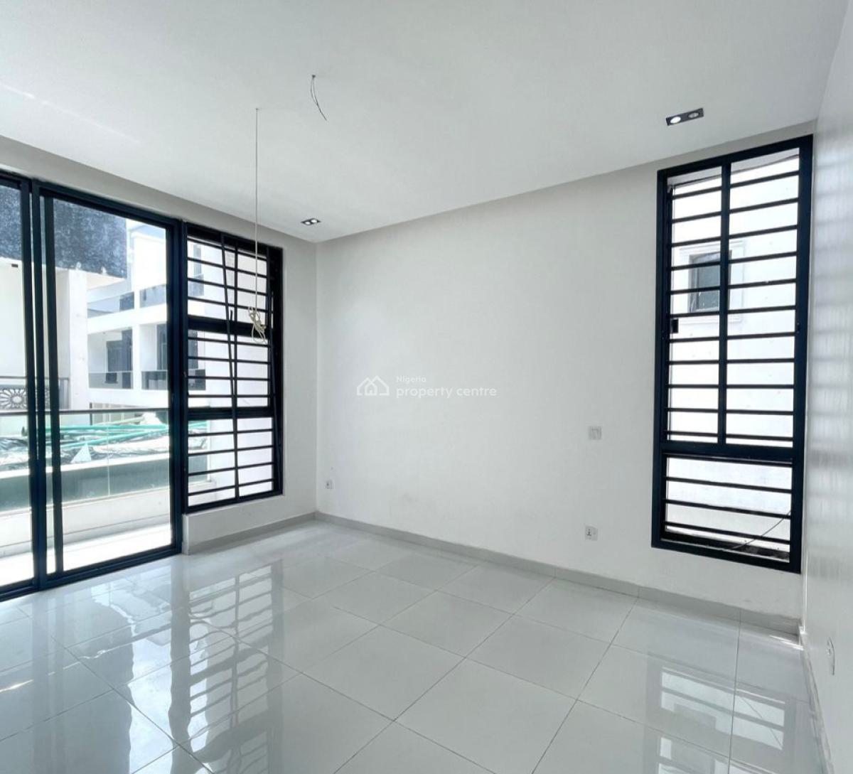 2 Bedroom Apartments, Ologolo, Lekki, Lagos, Block of Flats for Sale