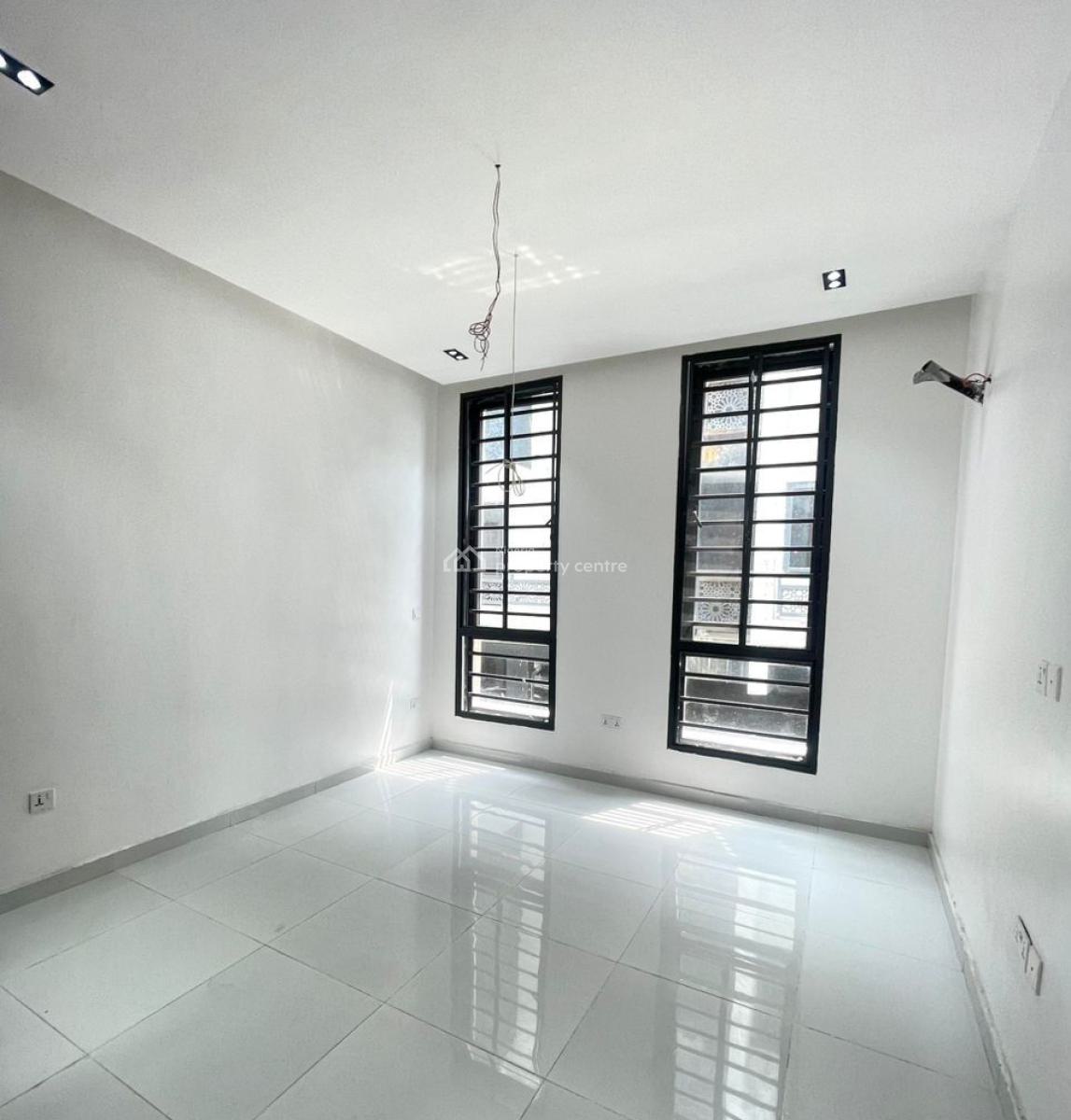 2 Bedroom Apartments, Ologolo, Lekki, Lagos, Block of Flats for Sale