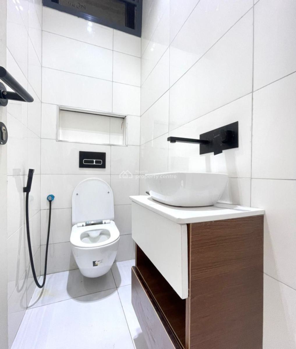 2 Bedroom Apartments, Ologolo, Lekki, Lagos, Block of Flats for Sale