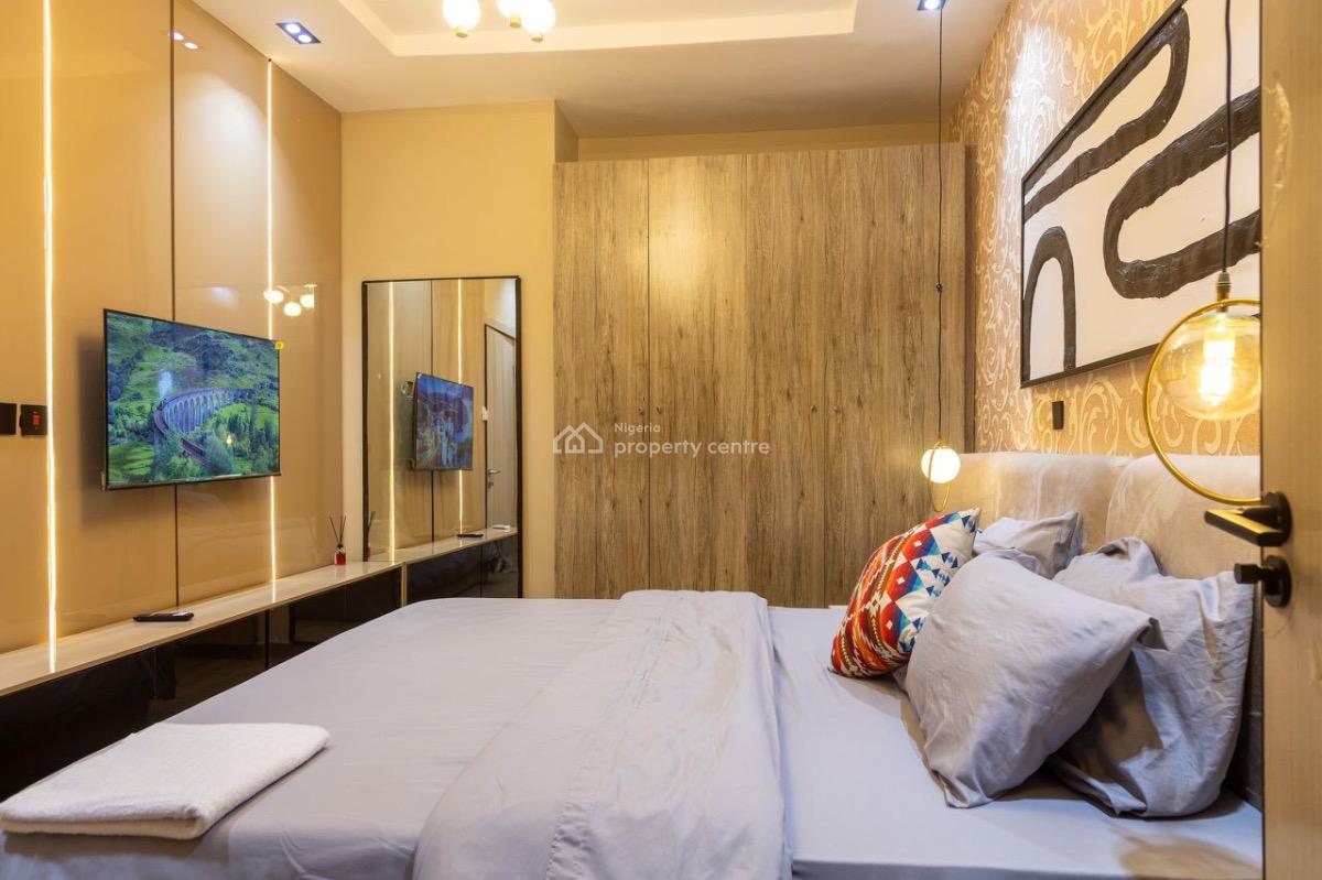 Fantastic 1 Bedroom Apartment with Top-notch Amenities, Lekki Phase 1, Lekki, Lagos, Flat / Apartment Short Let