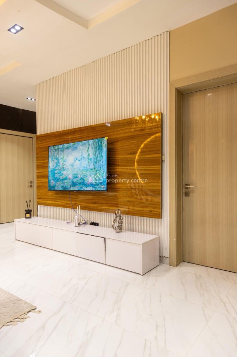 Fantastic 1 Bedroom Apartment with Top-notch Amenities, Lekki Phase 1, Lekki, Lagos, Flat / Apartment Short Let