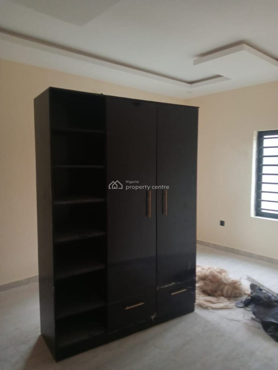 3 Bedroom Flat, Gra Phase 1, Magodo, Lagos, Flat / Apartment for Rent