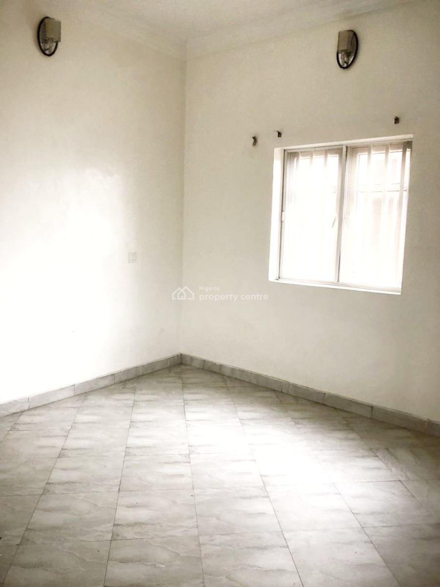 Luxury & Well Maintained & Spacious 3 Bedroom Flat, Gbagada, Lagos, Flat / Apartment for Rent