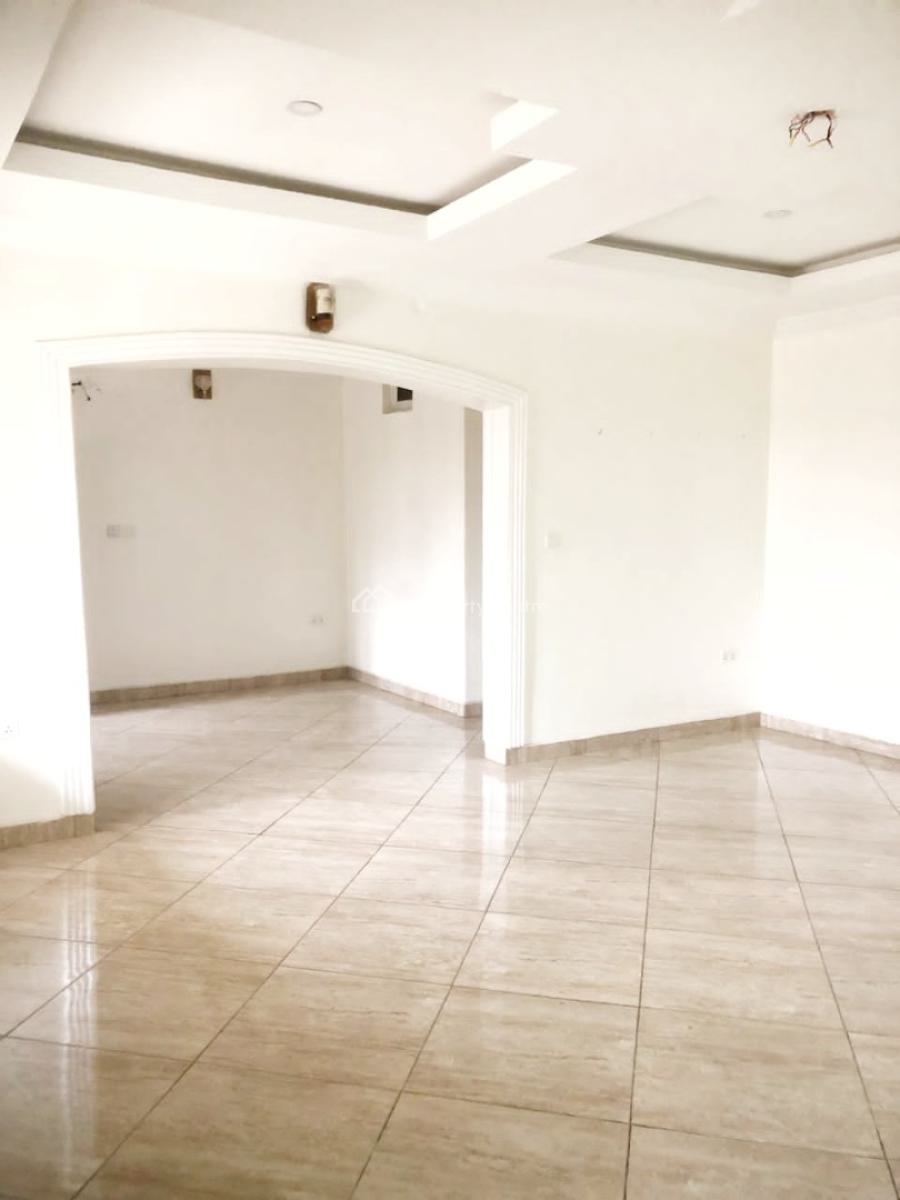 Luxury & Well Maintained & Spacious 3 Bedroom Flat, Gbagada, Lagos, Flat / Apartment for Rent