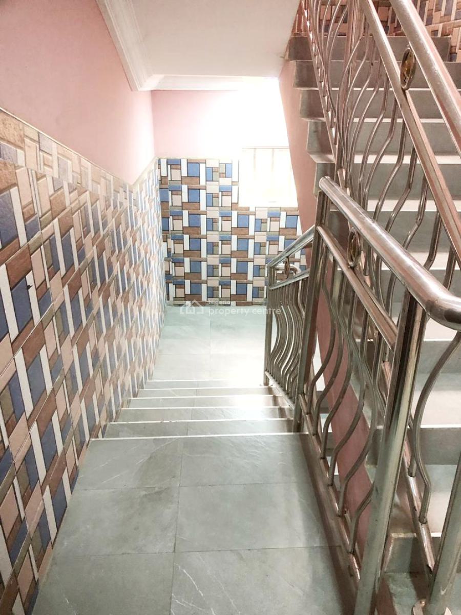 Luxury & Well Maintained & Spacious 3 Bedroom Flat, Gbagada, Lagos, Flat / Apartment for Rent