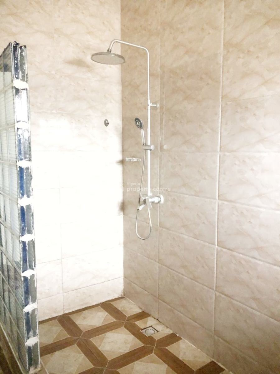 Luxury & Well Maintained & Spacious 3 Bedroom Flat, Gbagada, Lagos, Flat / Apartment for Rent