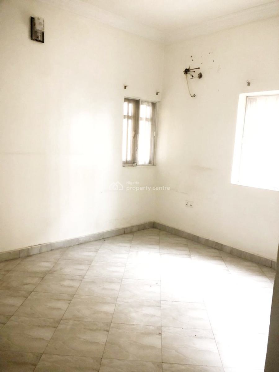 Luxury & Well Maintained & Spacious 3 Bedroom Flat, Gbagada, Lagos, Flat / Apartment for Rent