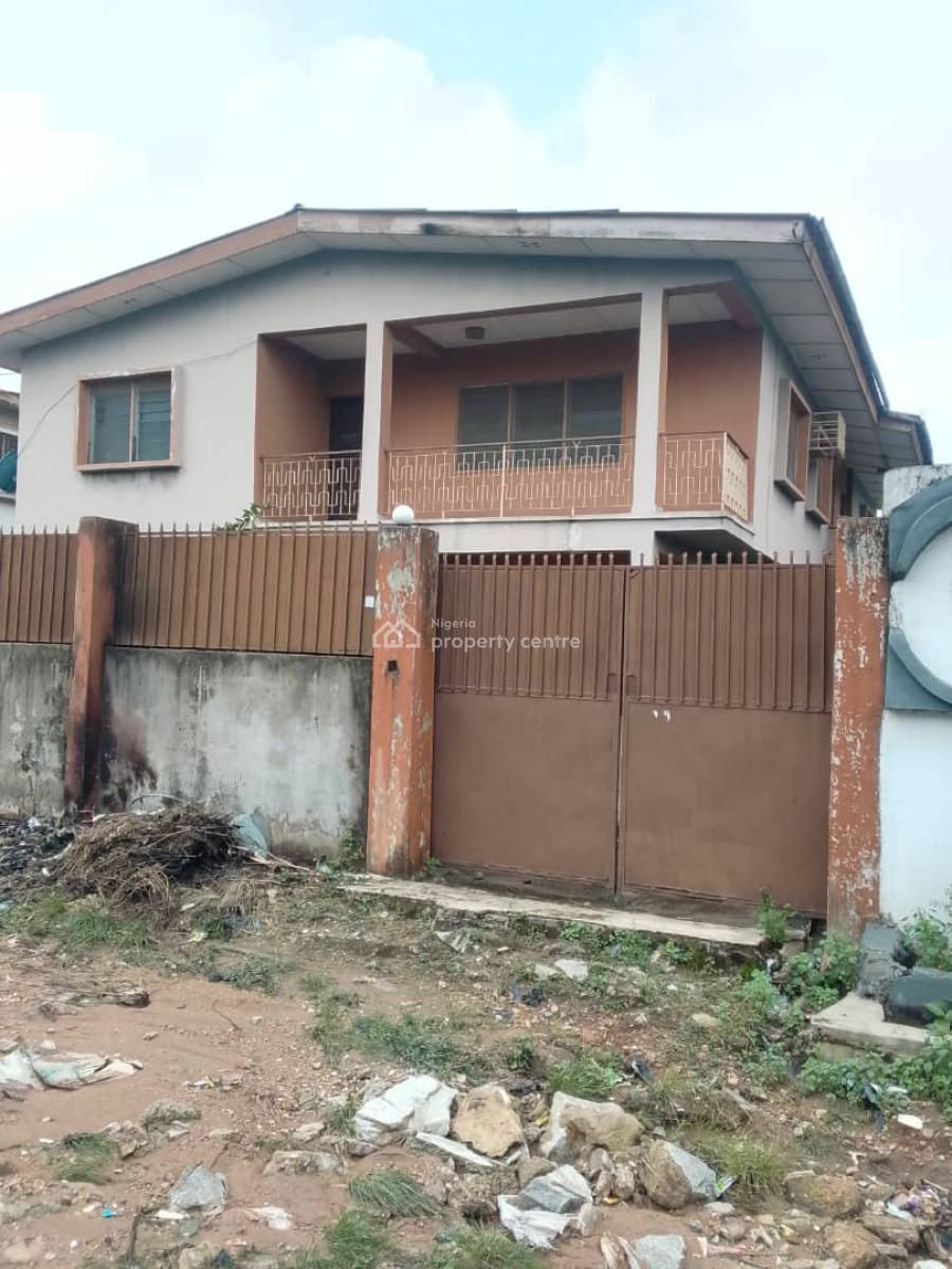 4 Bedroom Up and 4 Bedroom Down, Bolumole, Ringroad, Challenge, Ibadan, Oyo, Block of Flats for Sale