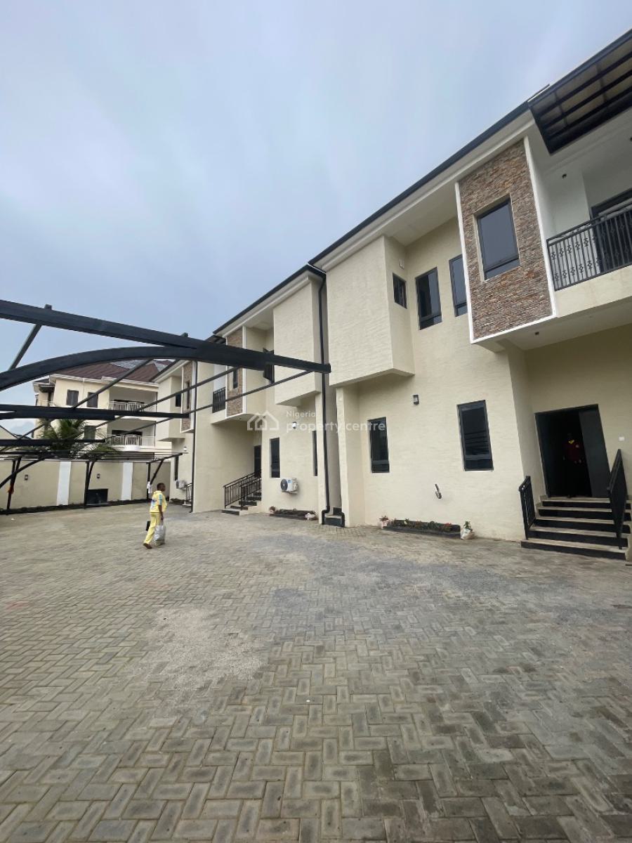 a Very Well Built of 4 Bedroom Terrace Duplex, Gilmore, Very Close to Wuse 2, Jahi, Abuja, Terraced Duplex for Rent