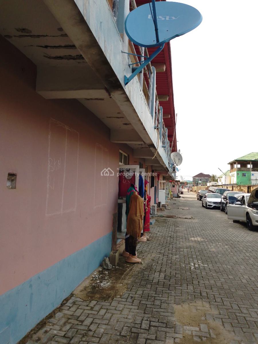 Spacious Shop in Busy Area, Yomade Shopping Complex, Awoyaya, Ibeju Lekki, Lagos, Plaza / Complex / Mall for Sale