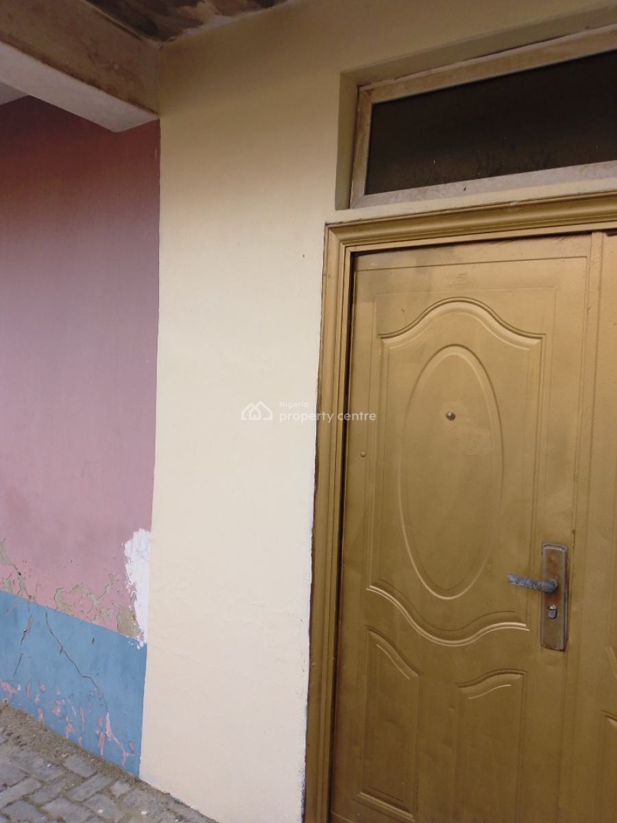 Spacious Shop in Busy Area, Yomade Shopping Complex, Awoyaya, Ibeju Lekki, Lagos, Plaza / Complex / Mall for Sale