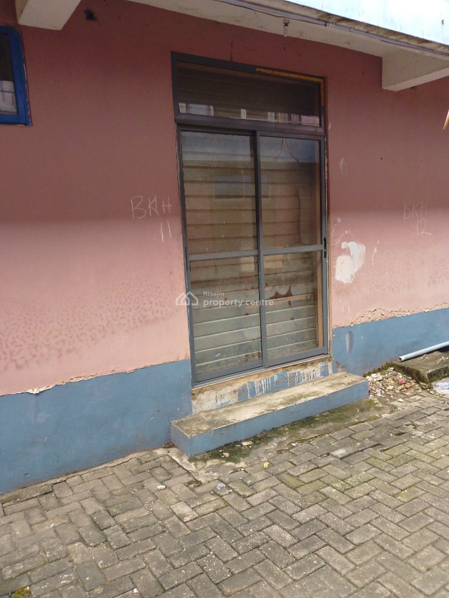 Spacious Shop in Busy Area, Yomade Shopping Complex, Awoyaya, Ibeju Lekki, Lagos, Plaza / Complex / Mall for Sale