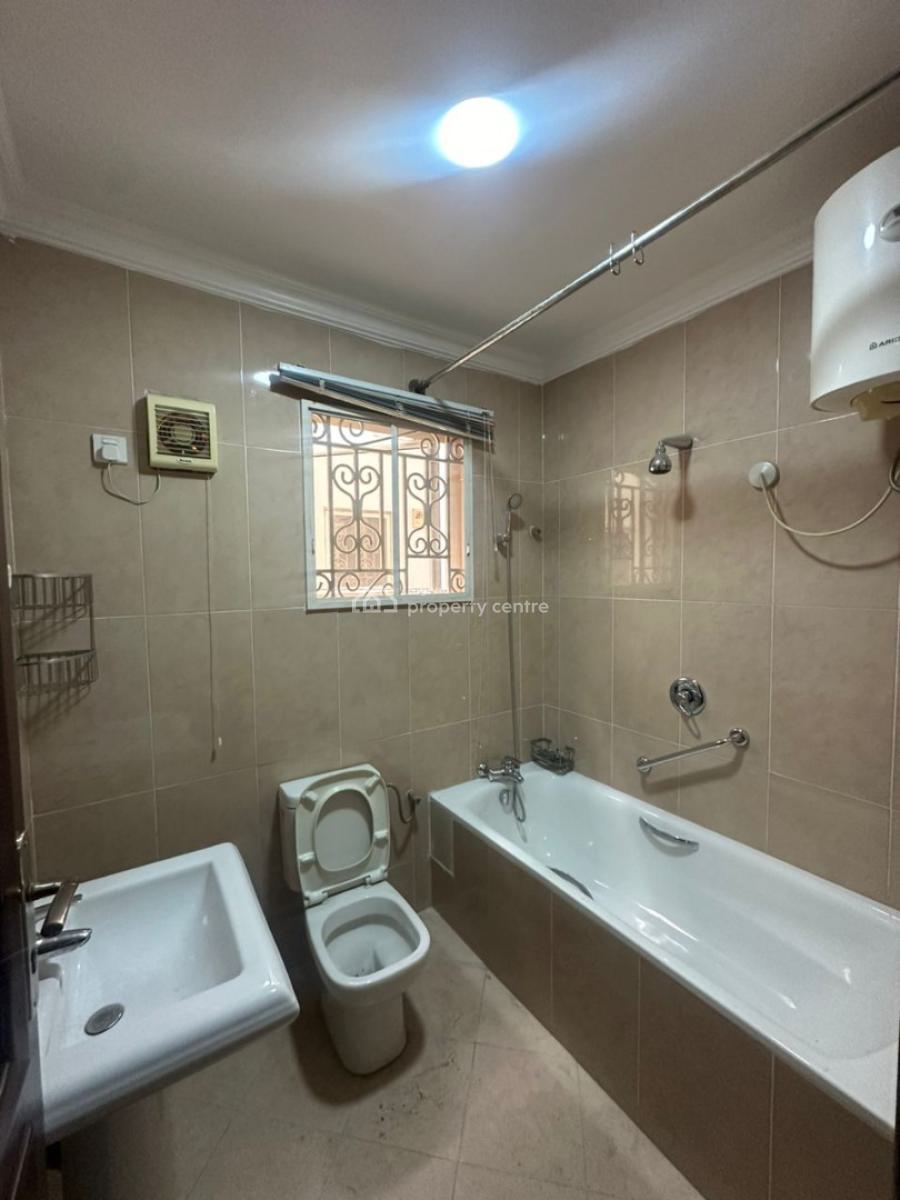 1 Bedroom Apartment, Lekki Phase 1, Lekki, Lagos, Flat / Apartment for Rent